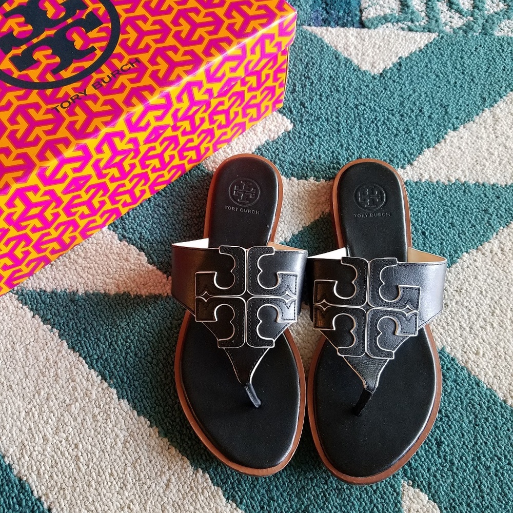 EUC {Tory Burch} Jamie Black & Ivory Thong Sandals
